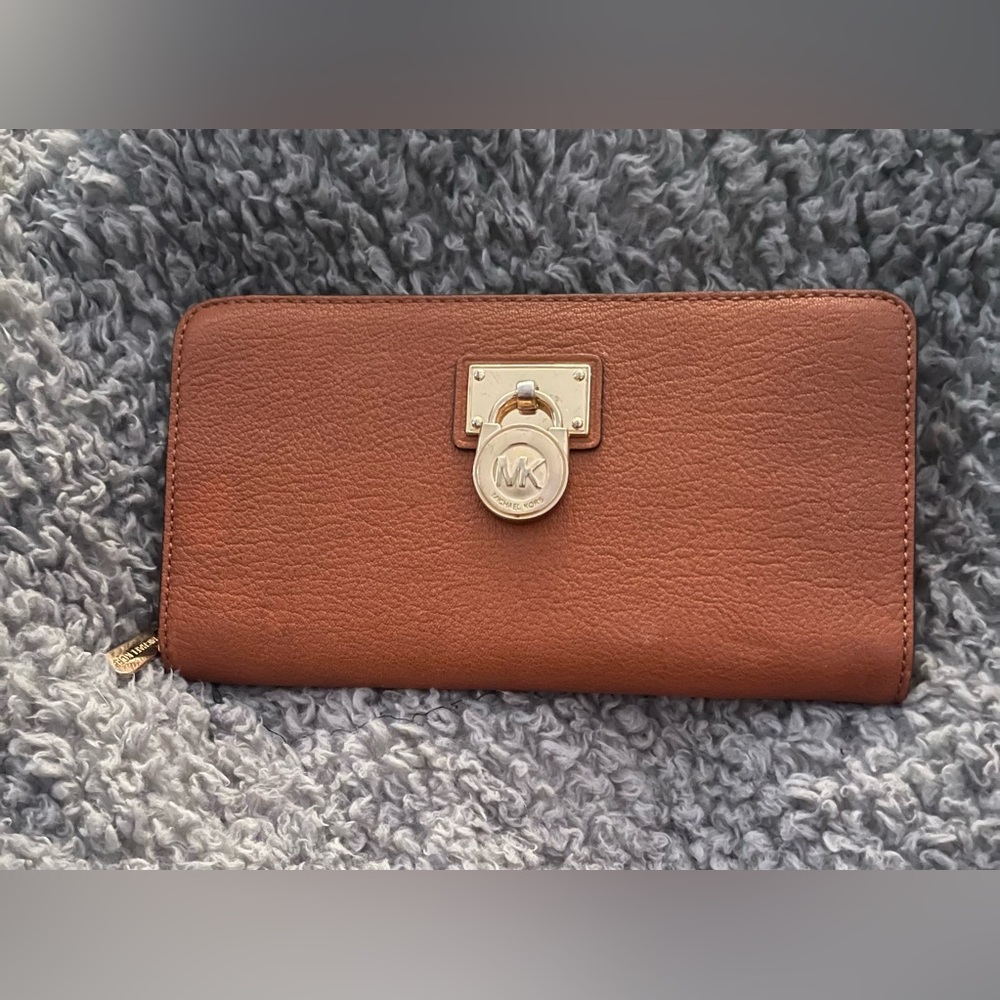 2 for $100
Michael Kors Leather Long Wallet
